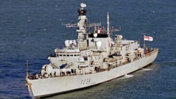 Αποχωρούν τα δύο πλοία του βρετανικού Βασιλικού Ναυτικού από το νησί Τζέρσεϊ