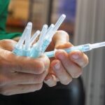Ιταλία: 23χρονη Ιταλίδα έλαβε κατά λάθος έξι δόσεις του εμβολίου Pfizer-BioNTech