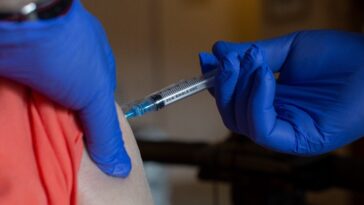 Πορτογαλία: Επιτάχυνση των εμβολιασμών στη Λισαβόνα