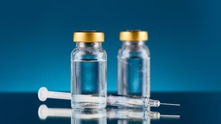 Το CoronaVac μειώνει τη θνητότητα κατά 97%, το προϊόν των Pfizer/BioNTech κατά 80%, σύμφωνα με μελέτη