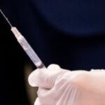 Οι ευπαθείς ομάδες μπορεί να χρειαστούν 3η δόση εμβολίου
